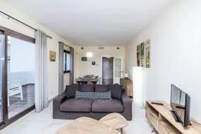 2113-Beautiful 2 beds apt with seaview - Image 3