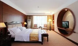 Golden Seagull Hotel - Image 4