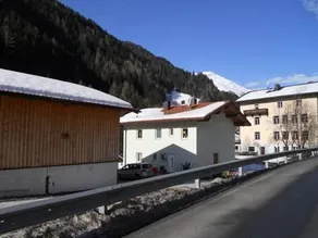 Haus Haueis - Image 2