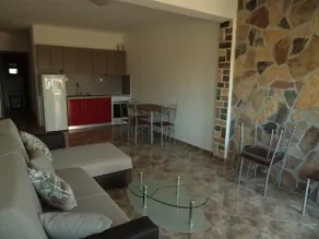 Simon King Studios & Apartments - Image 4