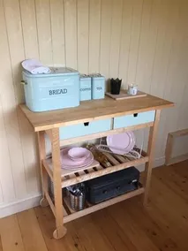 Bottom Pond Shepherd Hut - Image 5