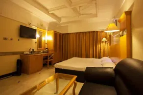 M.M. Hotel - Image 4