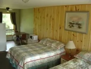 South Wind Motel And Campground - Image 2
