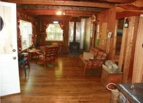 Rustic Hide-Away - Image 3