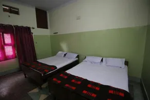 PANKAJ GUEST HOUSE - Image 3