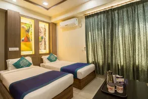 Hotel D' Sapphire - Image 5