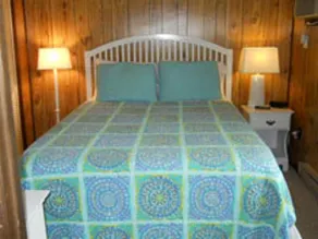 Driftwood Motel - Image 3