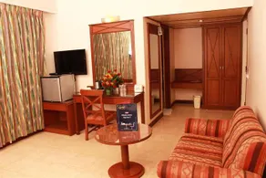 OYO Premium Mysore BN Road - Image 5
