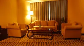 Liangyou Fulin Hotel (Jinan Quancheng Square Daming Lake Branch) - Image 5