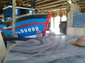 Beach Bar Hue Hostel - Image 2