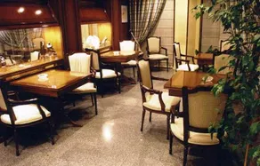 Camparan Suites - Image 2