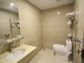 XINGHEYUAN HOTEL - Image 5
