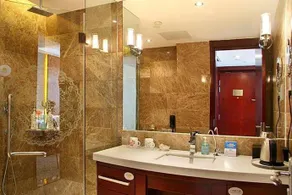 Dongfang Hotel - Image 4