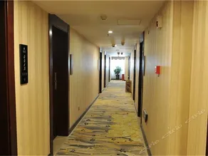 Manke Hotel (Guiyang Huaguoyuan Fengyuqiao) - Image 3