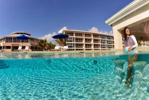 East Bay Resort - All Beachfront Suites - Image 2
