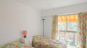 Welkeys - Fabron Apartment - Image 4