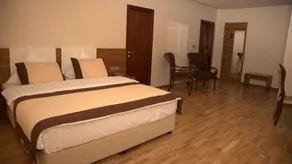Leon Boutique Hotel - Image 5