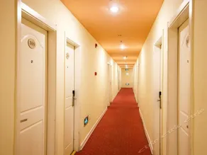 Home Inn Hangzhou Wulin Plaza Wenhui Road - Image 4