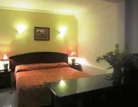 Saigon Boutique Hotel - Image 4