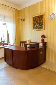 10 Rooms - Image 4