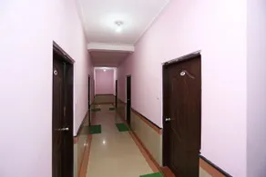 OYO 3066 D2 Holiday Inn Puri - Image 5