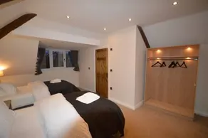 Cherry Croft - Image 3