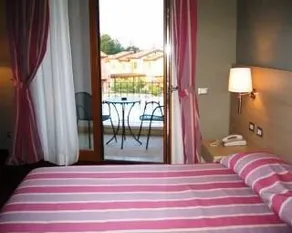 Garda Resort Apartment - Image 2