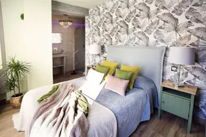 Blue Bird Suite - Image 3