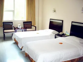 Shanghai City Central International Hostel - Image 3
