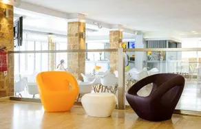 Mimosa Apartments With Pool - Image 3