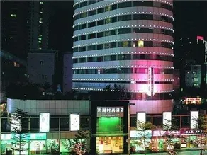 Jinghu Boutique Hotel - Image 4
