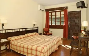 Tres Torres - Image 3