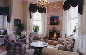 Carmichael Inn and Spa - Image 5