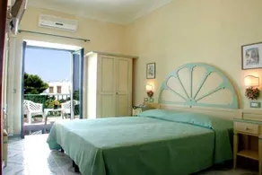 Park Hotel La Villa - Image 2
