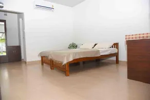 Pamba Inn - Image 2