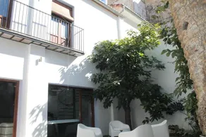My Boutique House Patraix - Image 2