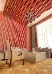 Fontainebleau Hotel - Image 5