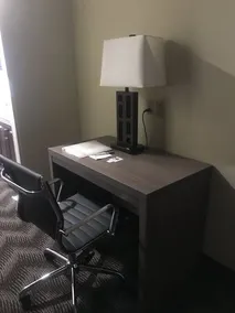 Best Western Airport Suites - Image 5