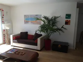 Maison renovee avec jardin & piscine - Image 4