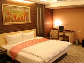 Esquire Hotel - Image 4
