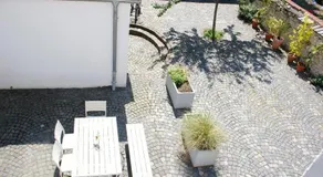 Traumhaus mit „Park“: Landidylle mitten im Zentrum - Image 3