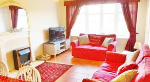 Coconut Cottage - Peaceful Paradise by the Sea! Close to Beach & Town Center - Free Parking & WiFi - - Image 2