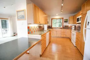 Beachwoods Cottage - Image 2