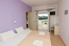 Kolios Seaside Apartments & Studios - Image 4