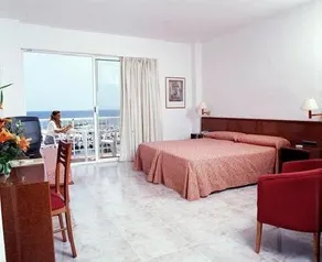 Hotel Catalonia Consul - Image 4