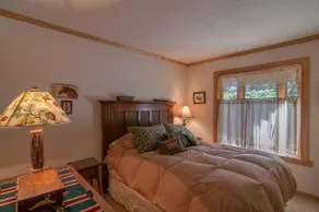 RedAwning Knisley - Image 5