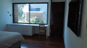 Beach Side Garden Apartment - Image 3