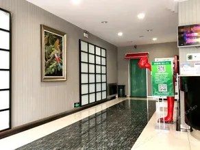 Wantong Holiday Hotel - Image 3