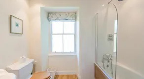 Belford Mews Apartment - Image 2