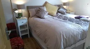 Canterbury Cottage - Image 2
